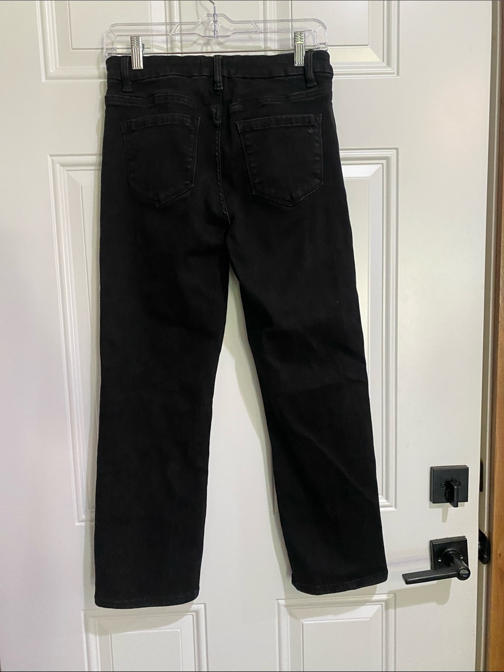 Mica Black Straight-Leg Jeans - Classic Everyday Style - Picture 4 of 8